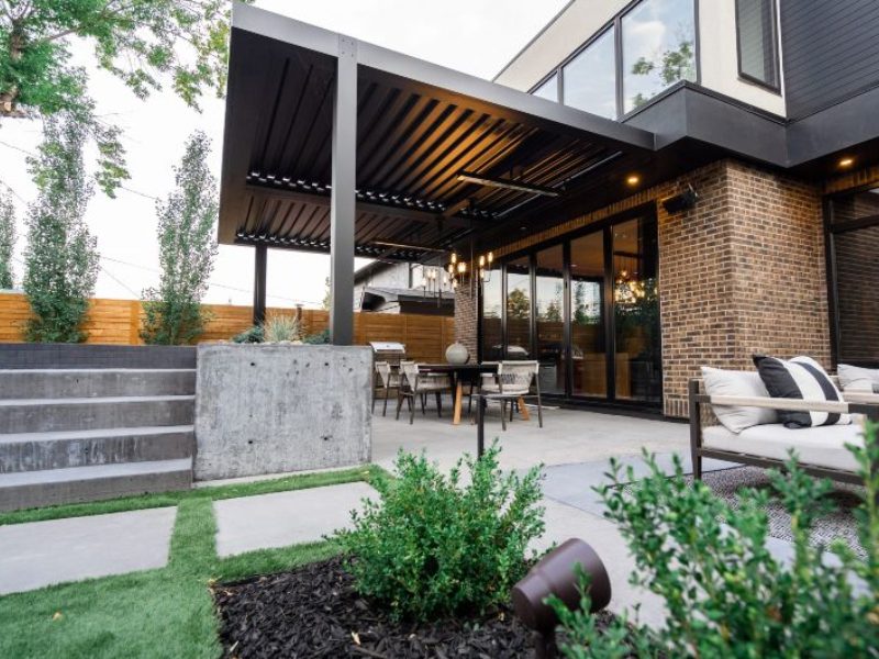 manage the rain with louvered roofs